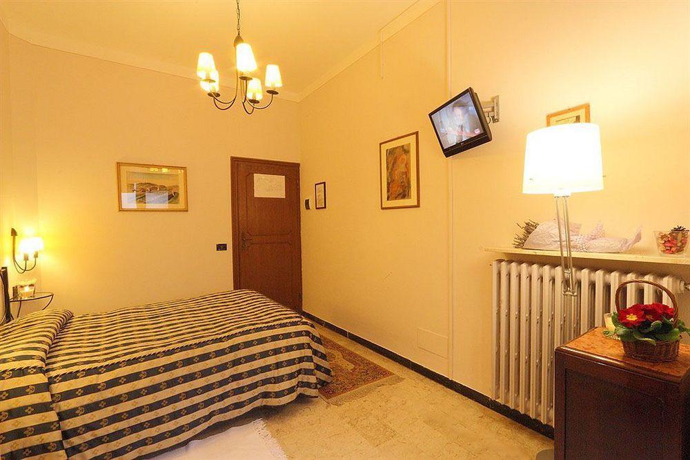 Badia Fiorentina Florencia Exterior foto